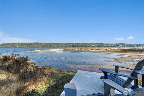 5208 Illahee Rd NE, Bremerton, WA 98311