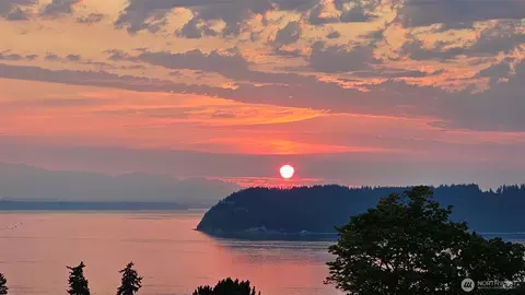 11009 E Villa Monte Dr, Mukilteo, WA 98275