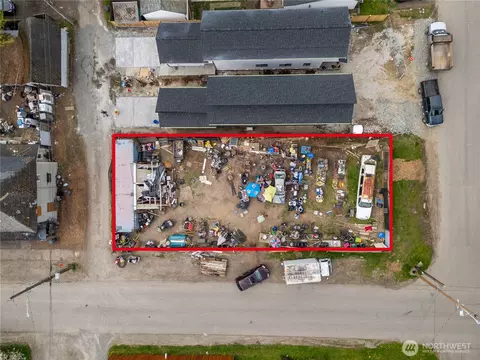 446 E 63rd St, Tacoma, WA 98404