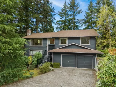 4616 NE 201st Pl, Lake Forest Park, WA 98155