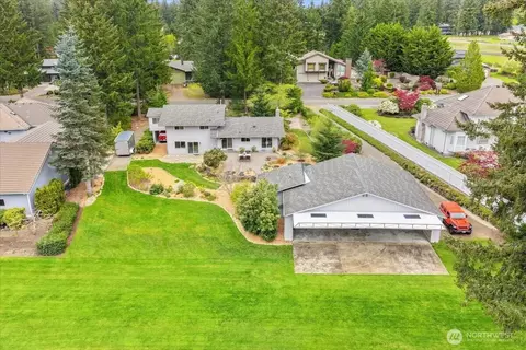 17649 SE 297th Pl, Kent, WA 98042