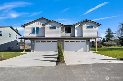 710 F And S Grade Rd #B, Sedro Woolley, WA 98284