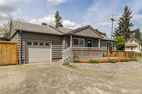 1324 E Fairbanks St, Tacoma, WA 98404