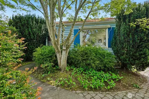 6830 27th Ave NE, Seattle, WA 98115
