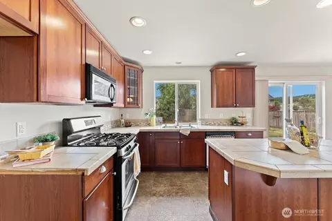 Kitchen - 209 Burr St NE, Orting, WA 98360 photo 1 of 4