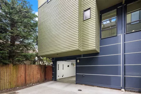 Exterior - 751 N 71st St, Seattle, WA 98103 photo 4 of 4