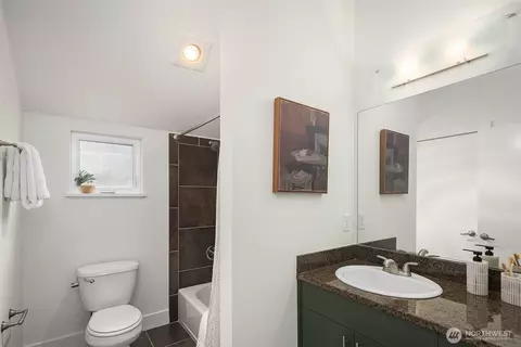 Bath - 751 N 71st St, Seattle, WA 98103 photo 2 of 3