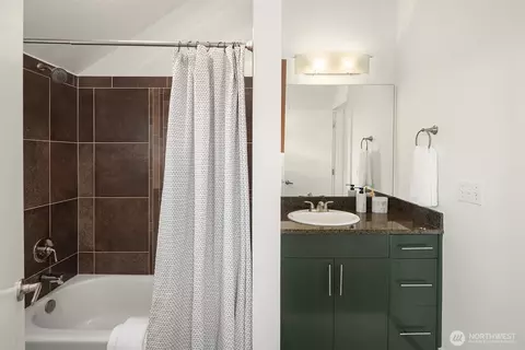 Bath - 751 N 71st St, Seattle, WA 98103 photo 3 of 3