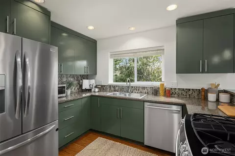 Kitchen - 751 N 71st St, Seattle, WA 98103 photo 2 of 3