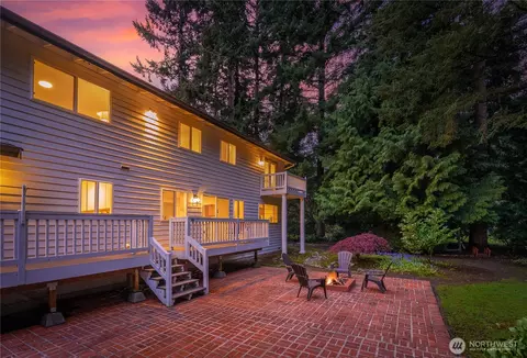 Exterior - 17811 7th Ave W, Bothell, WA 98012 photo 5 of 15
