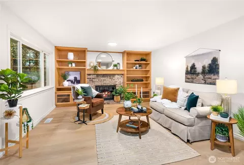 Living - 17811 7th Ave W, Bothell, WA 98012 photo 3 of 4
