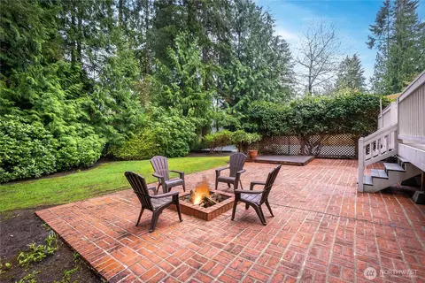 Exterior - 17811 7th Ave W, Bothell, WA 98012 photo 2 of 15
