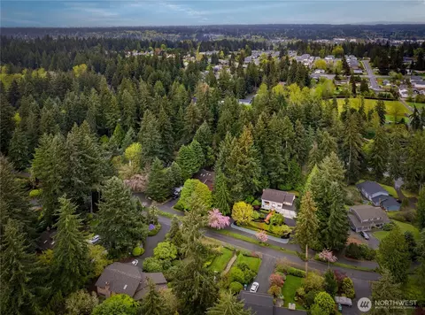 View/Area - 17811 7th Ave W, Bothell, WA 98012 photo 2 of 4