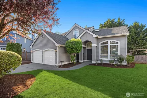 2462 238th Pl NE, Sammamish, WA 98074