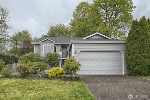 25920 202nd Ave SE, Covington, WA 98042