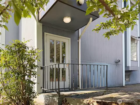 10459 Des Moines Memorial Dr S #N-202, Seattle, WA 98168