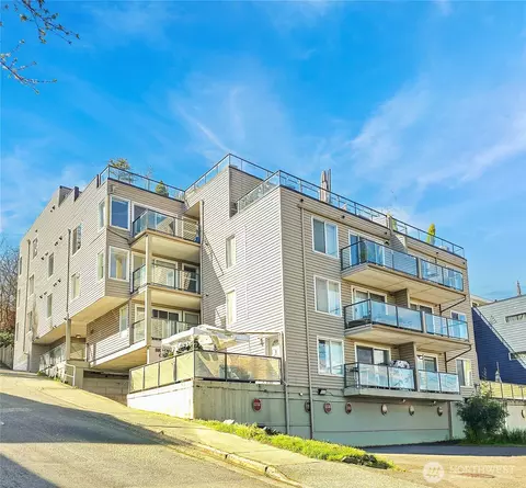 3022 SW Bradford St #210, Seattle, WA 98126