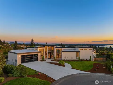 1810 91st Pl NE, Clyde Hill, WA 98004