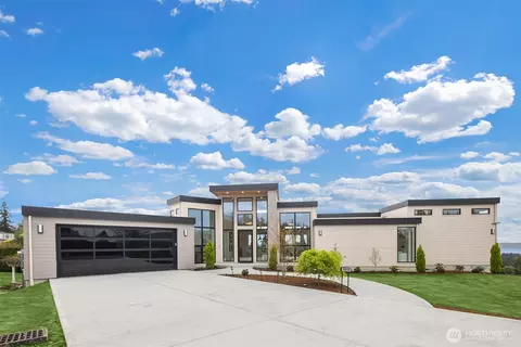 1810 91st Pl NE, Clyde Hill, WA 98004