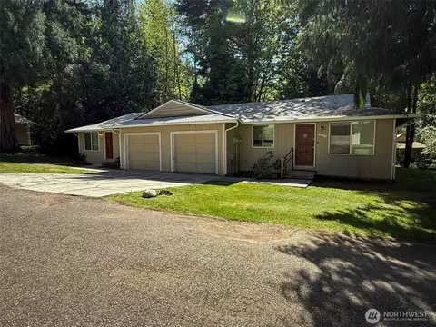 4416 Ridgewood Ct NW #A & B, Olympia, WA 98502