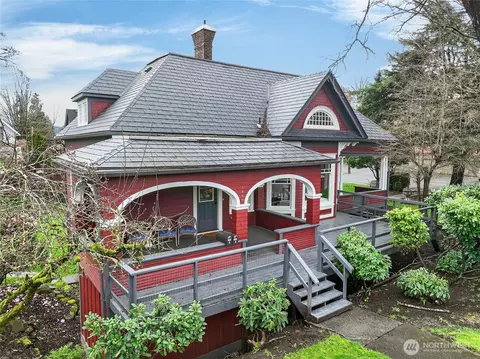 1800 J St, Bellingham, WA 98225