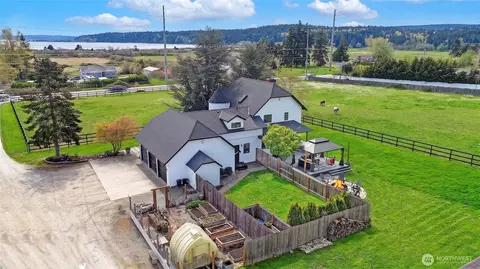 755 E North Camano Dr, Camano Island, WA 98282