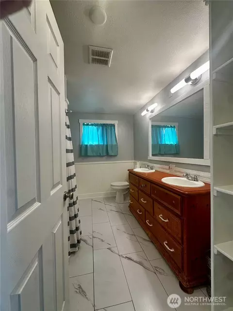 Bath - 159 W Alder St, Sequim, WA 98382 photo 1 of 6