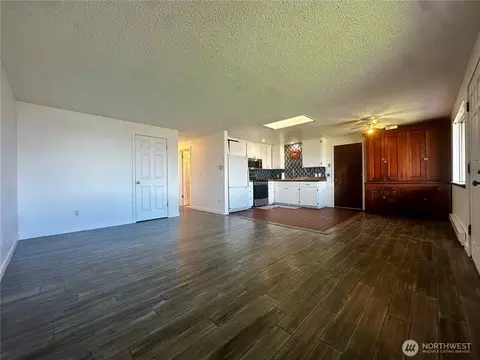 Living - 159 W Alder St, Sequim, WA 98382 photo 2 of 3