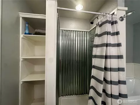 Bath - 159 W Alder St, Sequim, WA 98382 photo 5 of 6