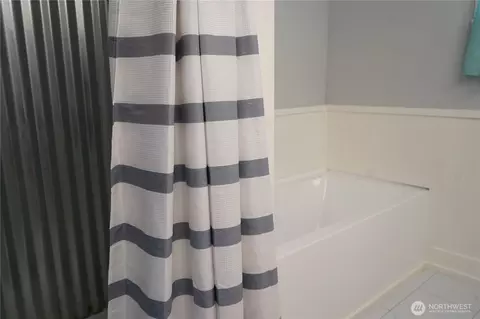 Bath - 159 W Alder St, Sequim, WA 98382 photo 4 of 6