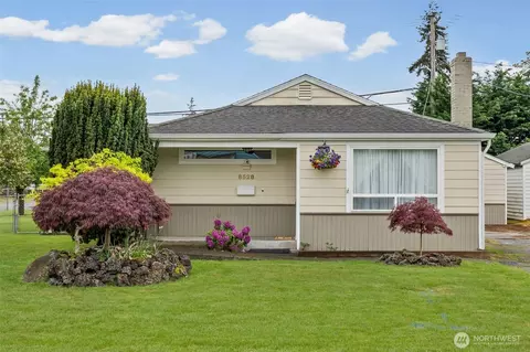 8528 33rd Ave S, Lakewood, WA 98499