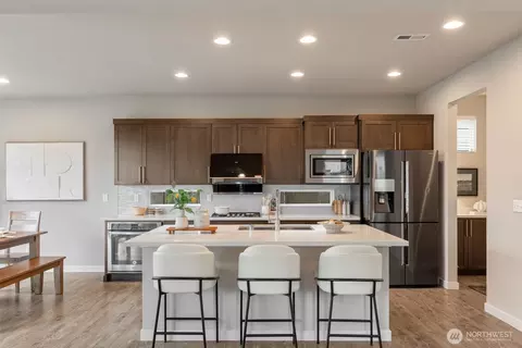 Kitchen - 19230 37th Dr SE, Bothell, WA 98012 photo 2 of 2