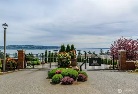 1418 Sergios View Ln, Oak Harbor, WA 98277