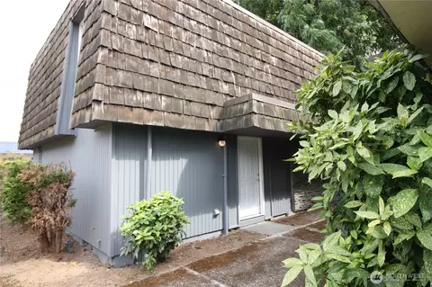 1903 W 31st St, Vancouver, WA 98660