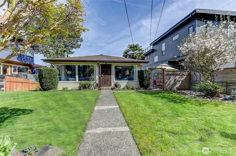 610 27th Ave E, Seattle, WA 98112