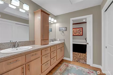 Bath - 302 Foursome Dr, Sequim, WA 98382 photo 1 of 5