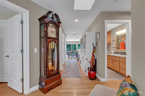 Entry Way - 302 Foursome Dr, Sequim, WA 98382 photo 3 of 3
