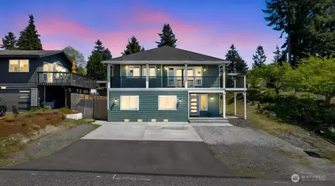 20916 3rd Ave S, Des Moines, WA 98198