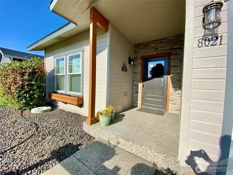 8021 Vialago Pkwy, Zillah, WA 98953
