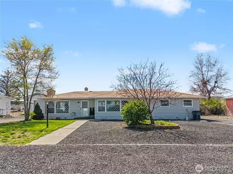 1104 Dobson Rd E, Odessa, WA 99159