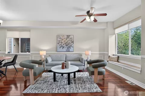 27120 105th Pl SE, Kent, WA 98030