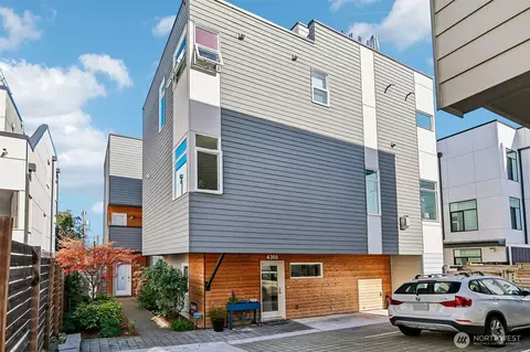 4306 Evanston Ave N, Seattle, WA 98103