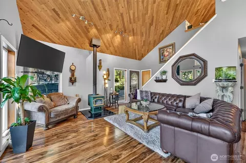 Living - 2851 E Mason Lake Dr E, Grapeview, WA 98546 photo 3 of 4