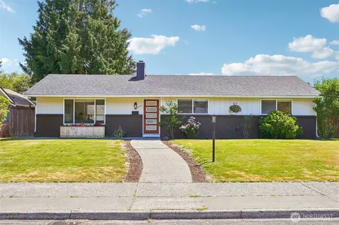 1425 N Woodlawn St, Tacoma, WA 98406