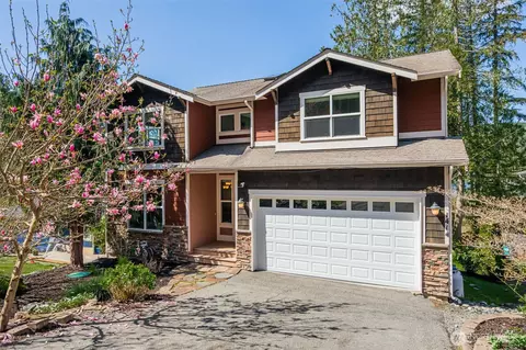 1414 Lake Roesiger Dr, Snohomish, WA 98290
