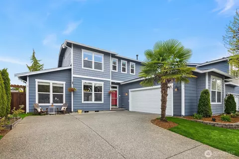 526 Rosario Ave NE, Renton, WA 98059