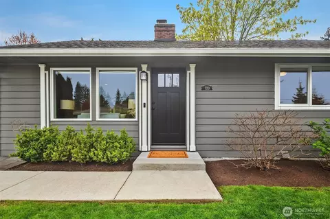 720 View Ridge Dr, Everett, WA 98203 photo 3