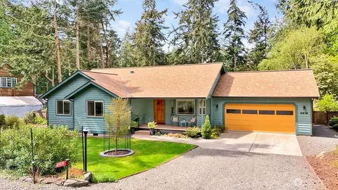 4919 Bell St, Port Townsend, WA 98368