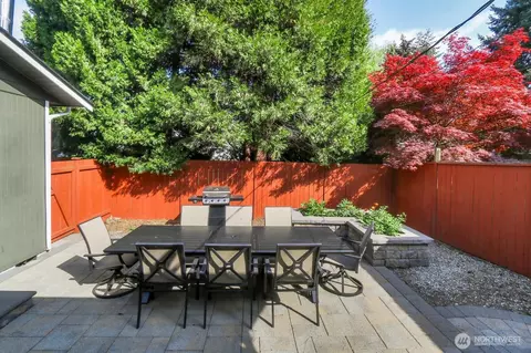 Exterior - 6628 Beverly Blvd, Everett, WA 98203 photo 4 of 4