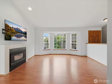 Living - 6000 Cady Rd, Everett, WA 98203 photo 4 of 5